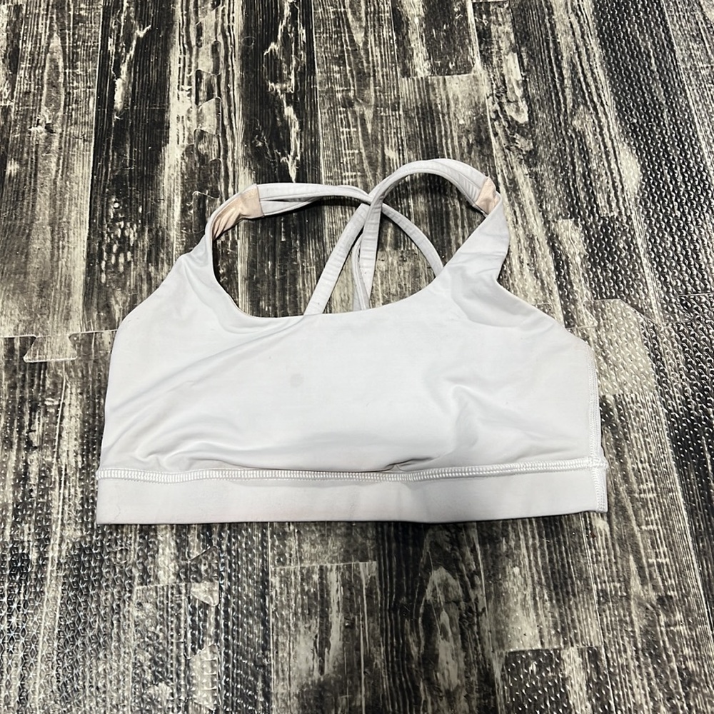 Lululemon white Energy bra size 6